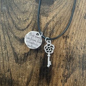 Shakespeare Necklace 🔑